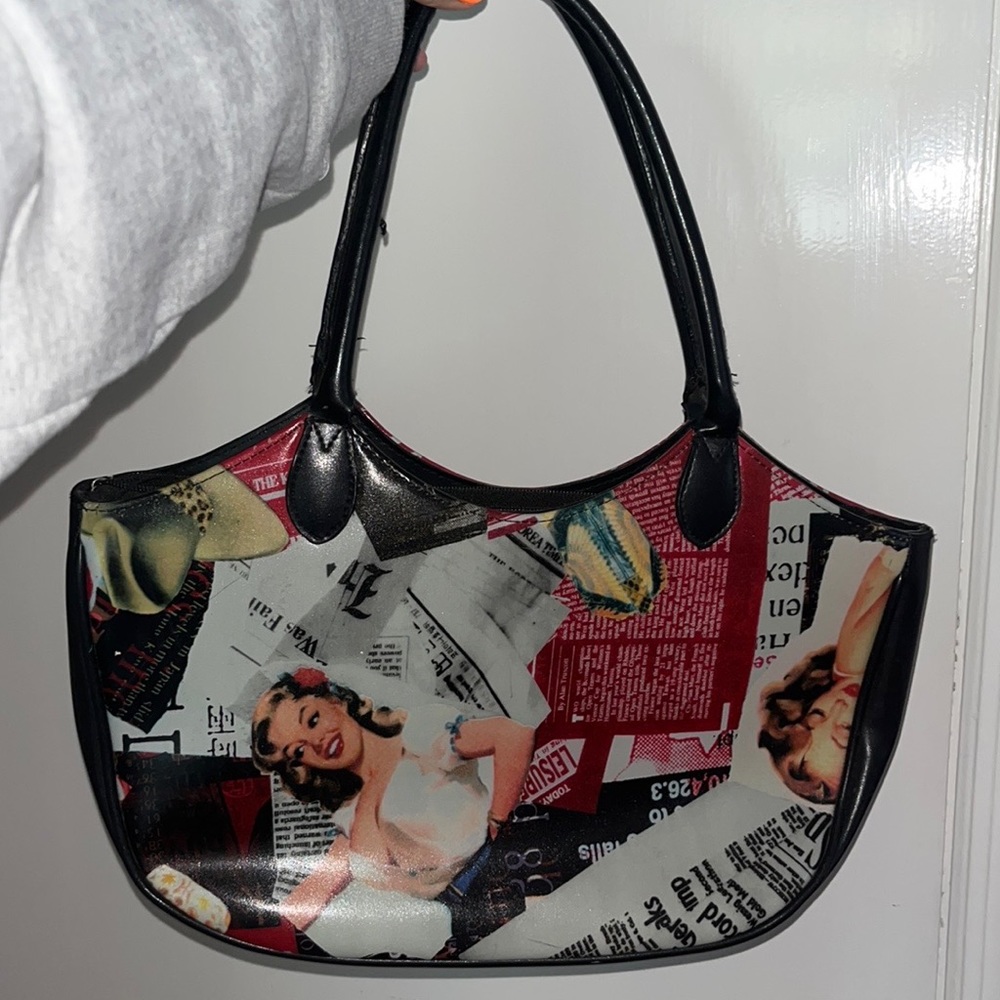 Fun vintage bag!